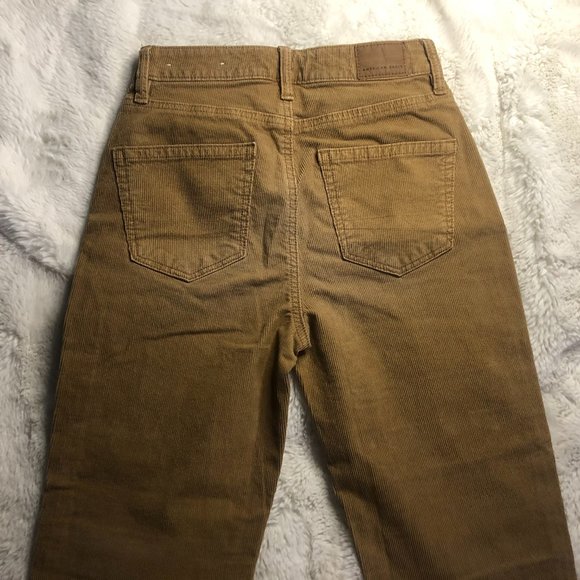 American Eagle beige corduroy mom jeans - Picture 4 of 4